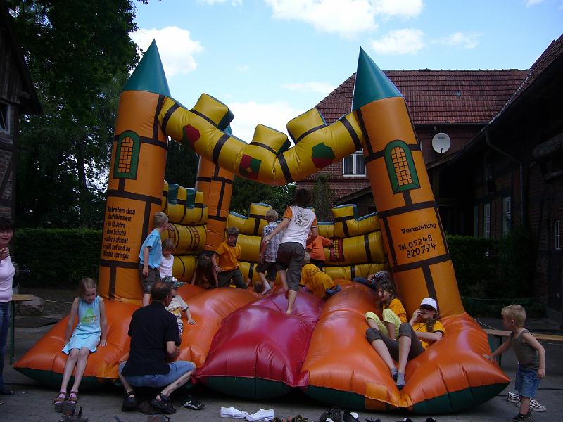 Haehnewettkraehen der Kreisjugend des Kreisverbandes Guetersloh 054.jpg - Hähnewettkrähen des Kreisverbandes Gütersloh in Langenberg auf dem Hofe Großelohmann